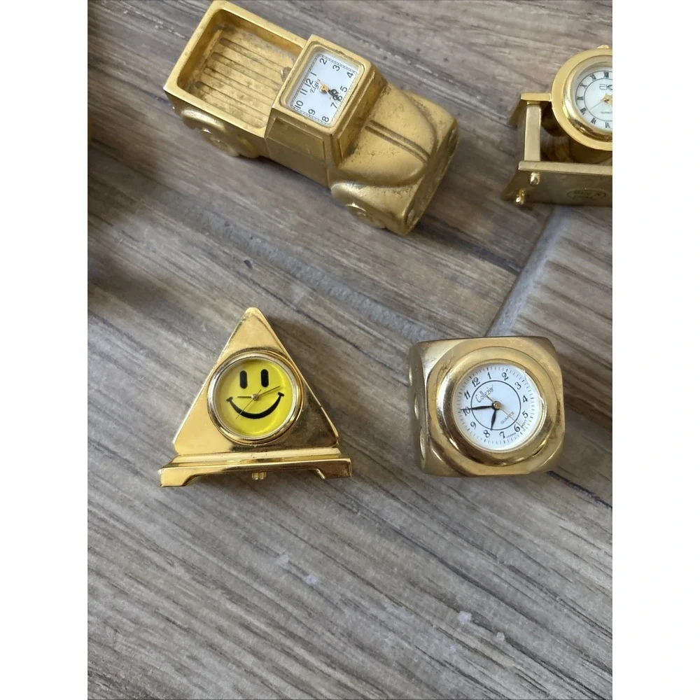 Lot Of 5 Miniature Clocks ( Not Tested) Card, Dice, Smiley Face Clock